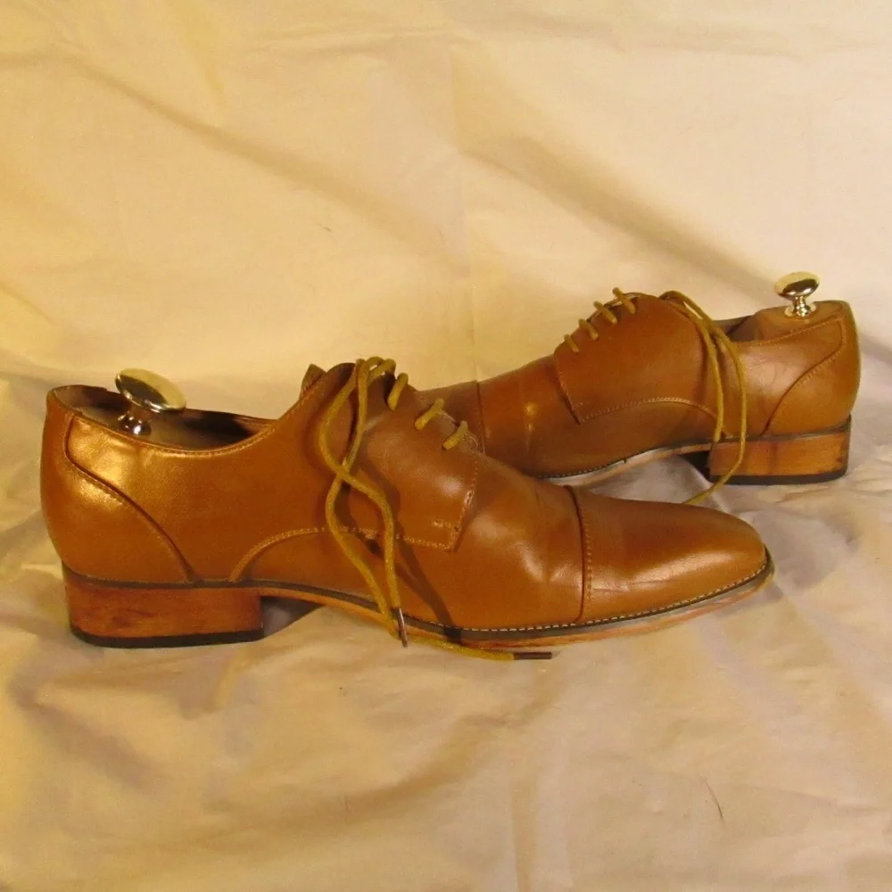 Metro Charm Classic Brown Leather Oxfords